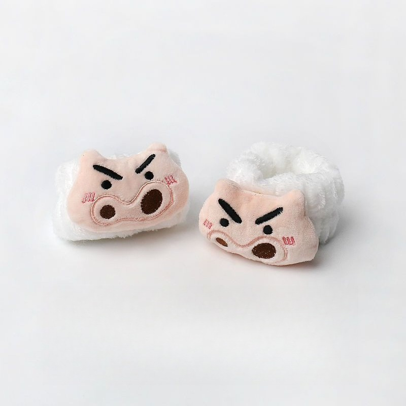 クレヨンしんちゃんのシロ・ブリブリゼモンのキャラクターが描か - Wrist Wraps のレビューと価格